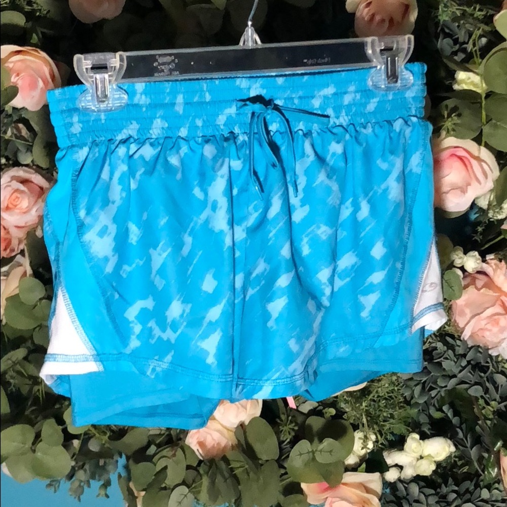 Active wear shorts